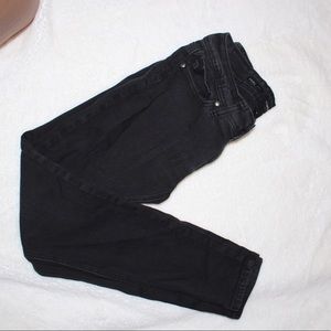 Black skinny jeans